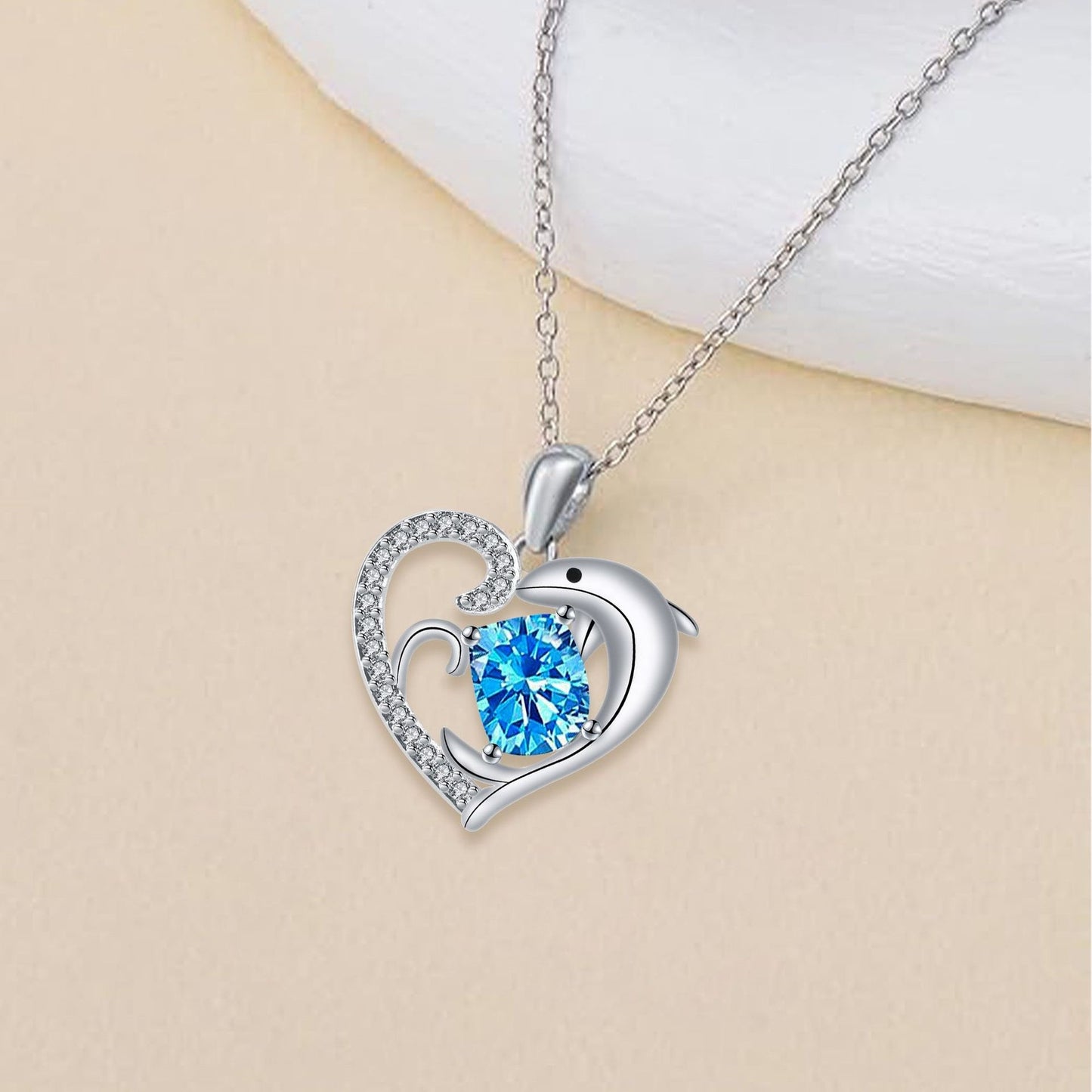 Cool Dolphin Heart Romantic Necklace For Women.